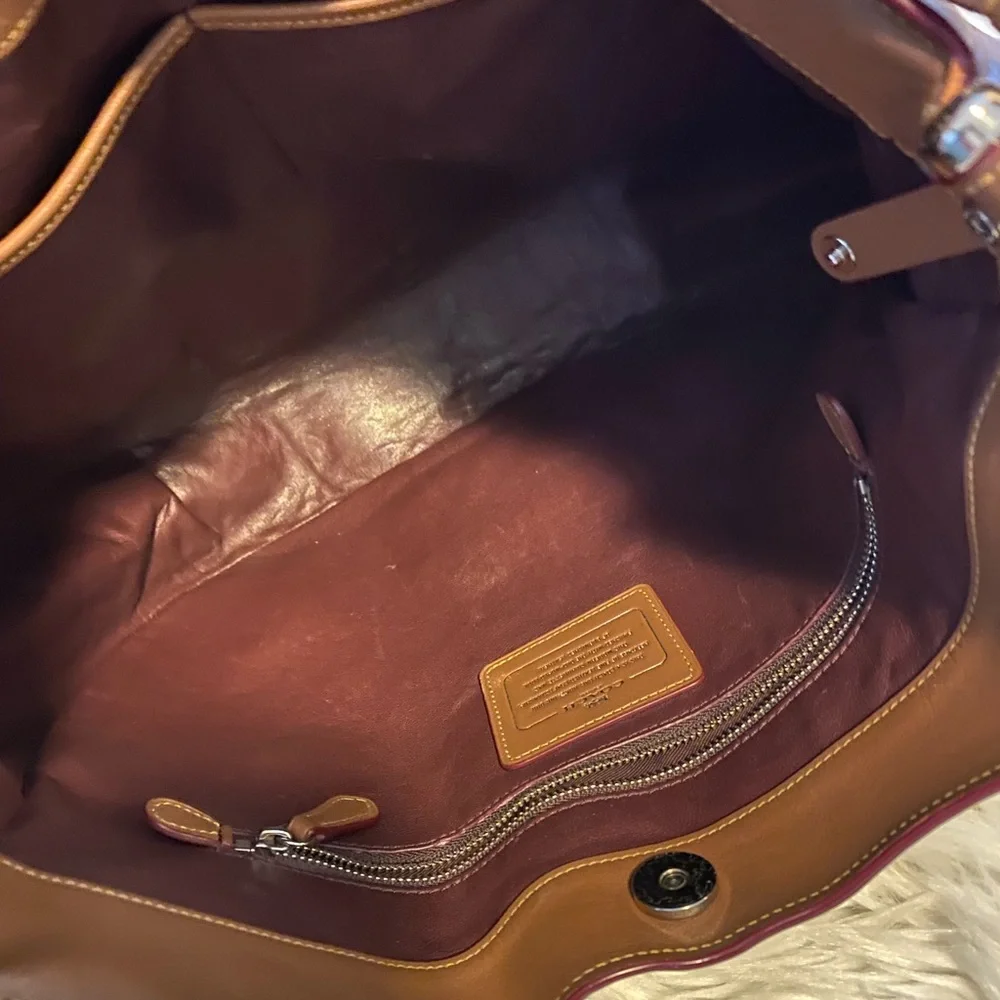 Coach Nomad hobo bag brown leather - Picture 8 of 11